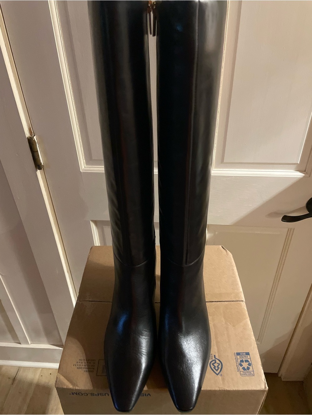 Vince Camuto Black Pointed-Toe Knee-High Heeled Boots Wide Calf - Picture 2 of 9